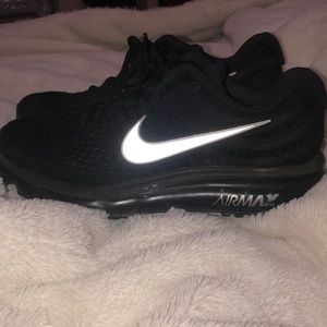 Nike air maxes (2017)